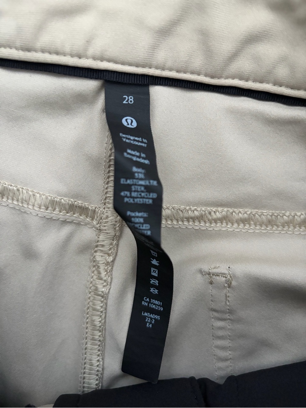 Lululemon Utilitech High Rise 7/8 Pant Trench Beige 5 Pocket Stretch Women’s 28 - Picture 2 of 4